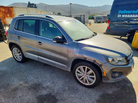 WVGAV7AX5GW516853 — 2016 Volkswagen Tiguan, фото 4 с аукциона Copart 13.10.2026, Мелкие вмятины и царапины