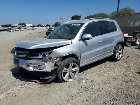 WVGAV7AX2GW037676 — 2016 Volkswagen Tiguan, Передняя часть (Front End), фото до ремонта
