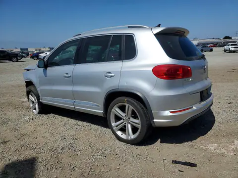 2016 Volkswagen Tiguan VIN WVGAV7AX2GW037676 фото 2