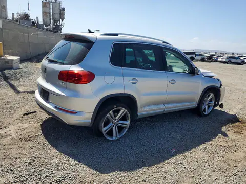 2016 Volkswagen Tiguan VIN WVGAV7AX2GW037676 фото 3