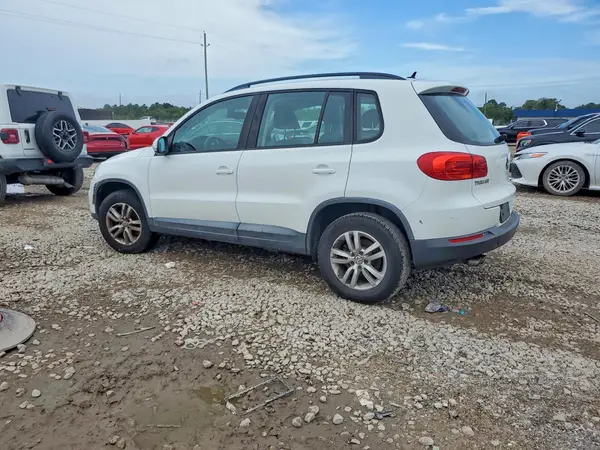 WVGAV7AX3GW518083 — 2016 Volkswagen Tiguan, фото 2 с аукциона Copart, Мелкие вмятины и царапины
