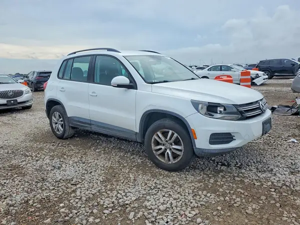 WVGAV7AX3GW518083 — 2016 Volkswagen Tiguan, фото 4 с аукциона Copart, Мелкие вмятины и царапины