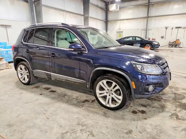 WVGAV7AX9GW581009 — 2016 Volkswagen Tiguan, фото 4 с аукциона Copart, Передняя часть