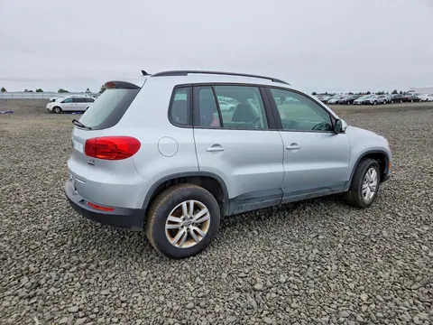 2017 Volkswagen Tiguan VIN WVGBV7AX5HK017287 фото 3