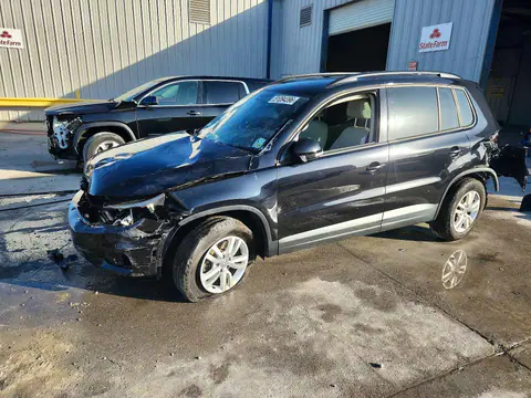 2017 Volkswagen Tiguan VIN WVGAV7AX6HK018895 фото 1
