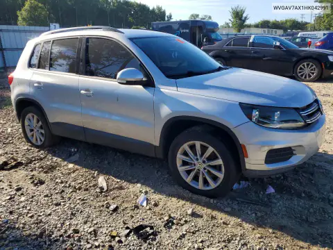 WVGAV7AX1HK042991 — 2017 Volkswagen Tiguan, фото 4 с аукциона Copart 15.10.2026, Мелкие вмятины и царапины