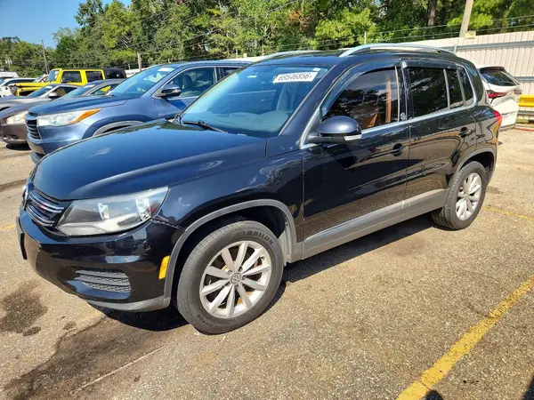 WVGSV7AX0HK005516 — 2017 Volkswagen Tiguan, Задняя часть (Rear End), фото до ремонта