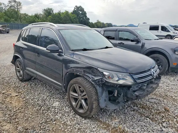WVGTV7AXXHK016043 — 2017 Volkswagen Tiguan, фото 4 с аукциона Copart, Передняя часть
