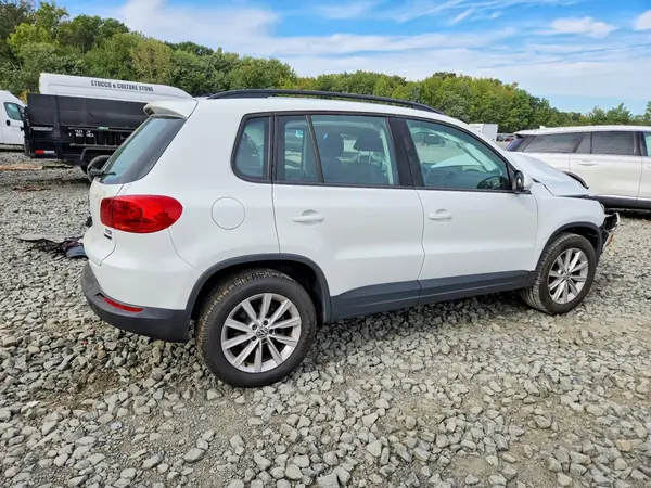 2017 VOLKSWAGEN TIGUAN VIN WVGBV7AX8HK053829 фото 3