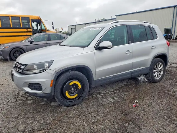 WVGSV7AX8HK026467 — 2017 Volkswagen Tiguan, Передняя часть (Front End), фото до ремонта