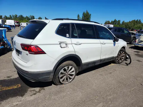 2018 Volkswagen Tiguan VIN 3VV3B7AX5JM124762 фото 3