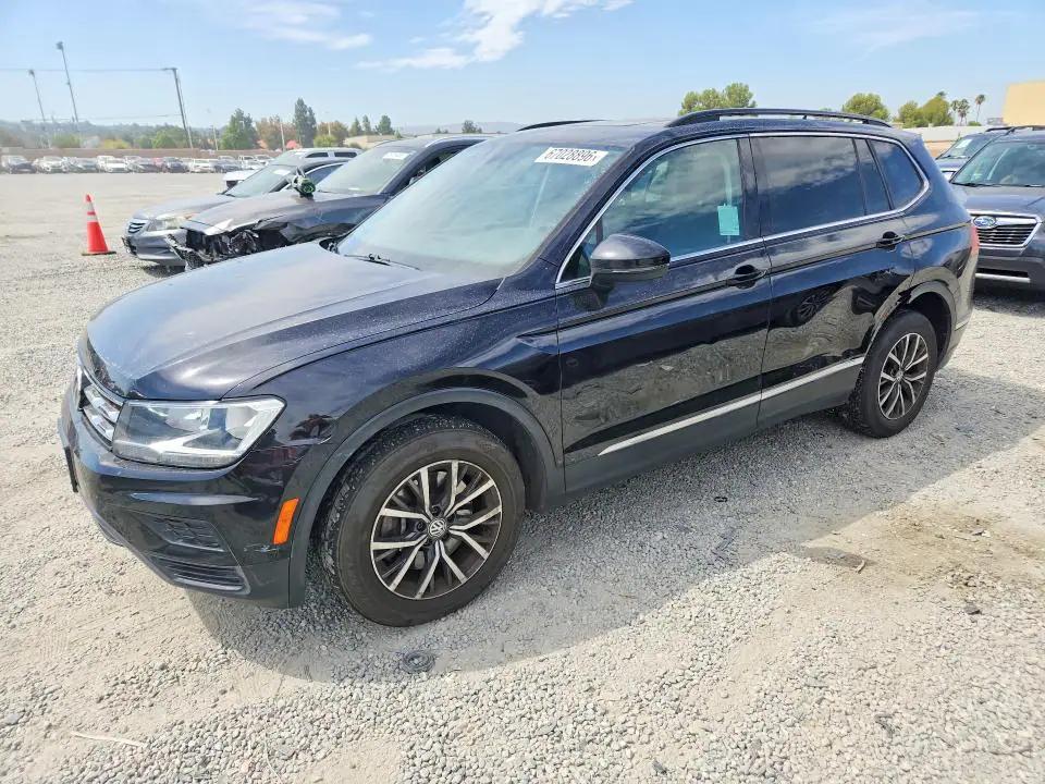 3VV3B7AX4JM207244 Volkswagen Tiguan 2018 — повреждение Передняя часть, фото до ремонта