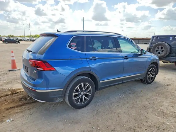 3VV2B7AX7JM221019 — 2018 Volkswagen Tiguan, фото 3 с аукциона Copart, Передняя часть