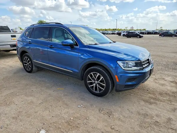 3VV2B7AX7JM221019 — 2018 Volkswagen Tiguan, фото 4 с аукциона Copart, Передняя часть