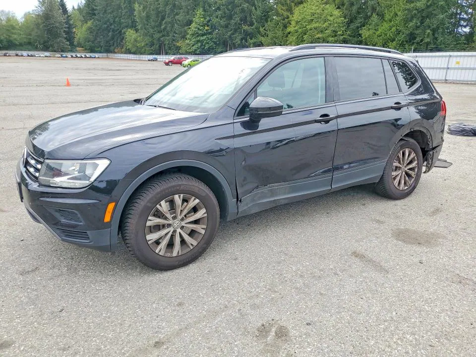 2018 Volkswagen Tiguan VIN 3VV0B7AX6JM131495 фото 1