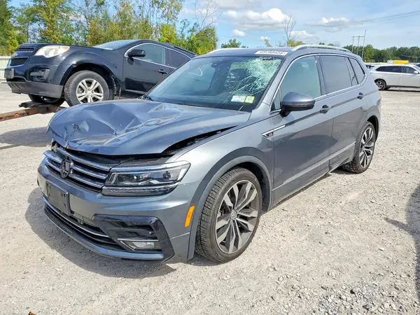 3VV4B7AX9JM190316 — 2018 Volkswagen Tiguan, Передняя часть (Front End), фото до ремонта
