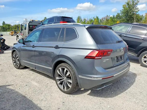 3VV4B7AX9JM190316 — 2018 Volkswagen Tiguan, фото 2 с аукциона Copart, Передняя часть