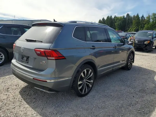 3VV4B7AX9JM190316 — 2018 Volkswagen Tiguan, фото 3 с аукциона Copart, Передняя часть