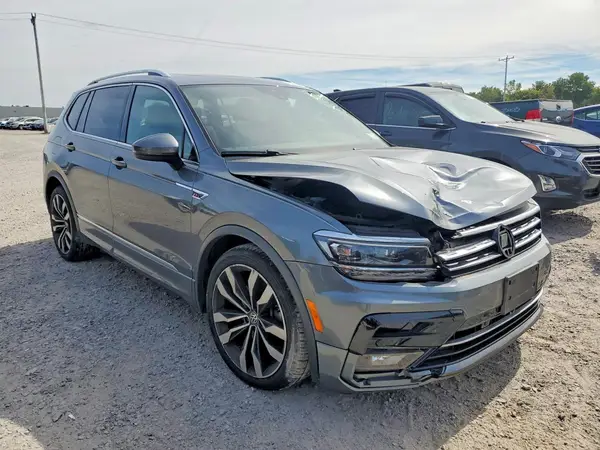 3VV4B7AX9JM190316 — 2018 Volkswagen Tiguan, фото 4 с аукциона Copart, Передняя часть