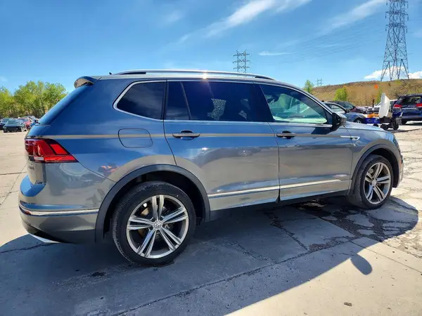 3VV2B7AX3JM197687 — 2018 Volkswagen Tiguan, фото 3 с аукциона Copart 30.09.2026, Боковая часть