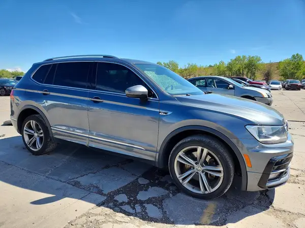 3VV2B7AX3JM197687 — 2018 Volkswagen Tiguan, фото 4 с аукциона Copart 30.09.2026, Боковая часть