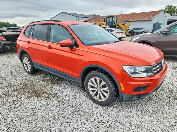 3VV0B7AX5JM132122 — 2018 Volkswagen Tiguan, фото 4 с аукциона Copart, Боковая часть