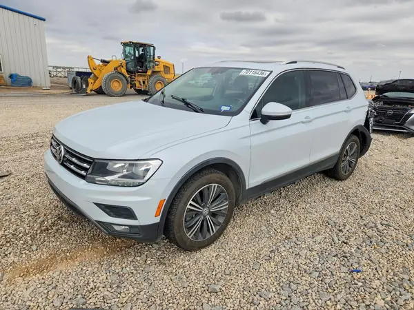 3VV2B7AX1JM018014 — 2018 Volkswagen Tiguan, Боковая часть (Side), фото до ремонта