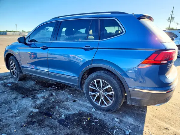3VV3B7AX0JM003878 — 2018 Volkswagen Tiguan, фото 2 с аукциона Copart, Механические повреждения