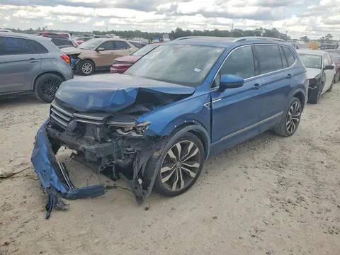 3VV5B7AX8JM218403 — 2018 Volkswagen Tiguan, Передняя часть (Front End), фото до ремонта