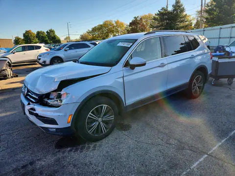 3VV2B7AX4JM036457 — 2018 Volkswagen Tiguan, Передняя часть (Front End), фото до ремонта