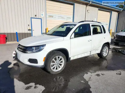 WVGBV7AX3JK002468 — 2018 Volkswagen Tiguan, Задняя часть, фото до ремонта