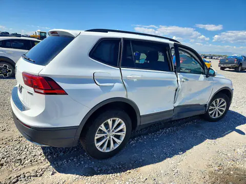 2019 Volkswagen Tiguan VIN 3VV0B7AX8KM088831 фото 3