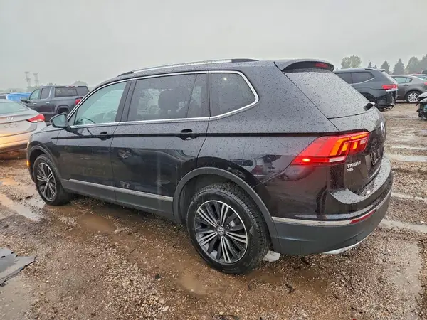 3VV2B7AX0KM024422 — 2019 Volkswagen Tiguan, фото 2 с аукциона Copart, Боковая часть