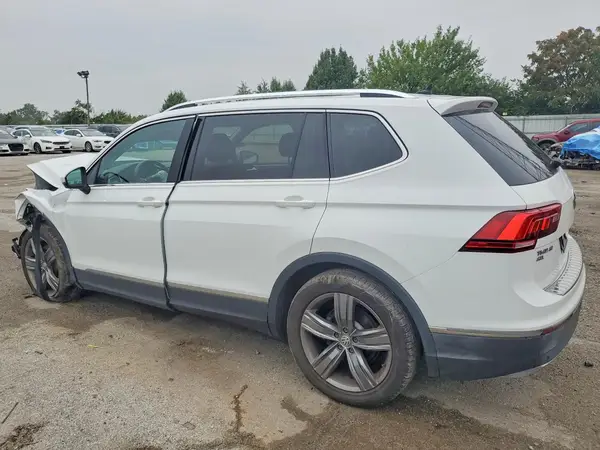 3VV4B7AX9KM056763 — 2019 Volkswagen Tiguan, фото 2 с аукциона Copart, Передняя часть