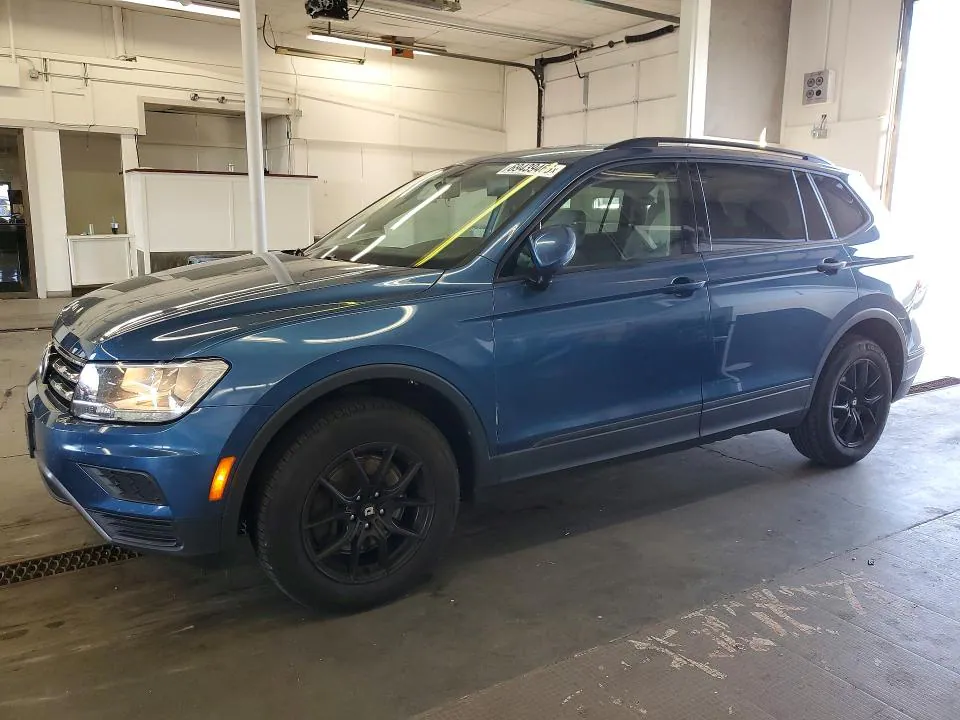 2019 Volkswagen Tiguan VIN 3VV0B7AX9KM198786 фото 1
