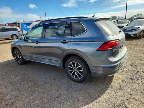 2019 Volkswagen Tiguan VIN 3VV2B7AX5KM194551 фото 2