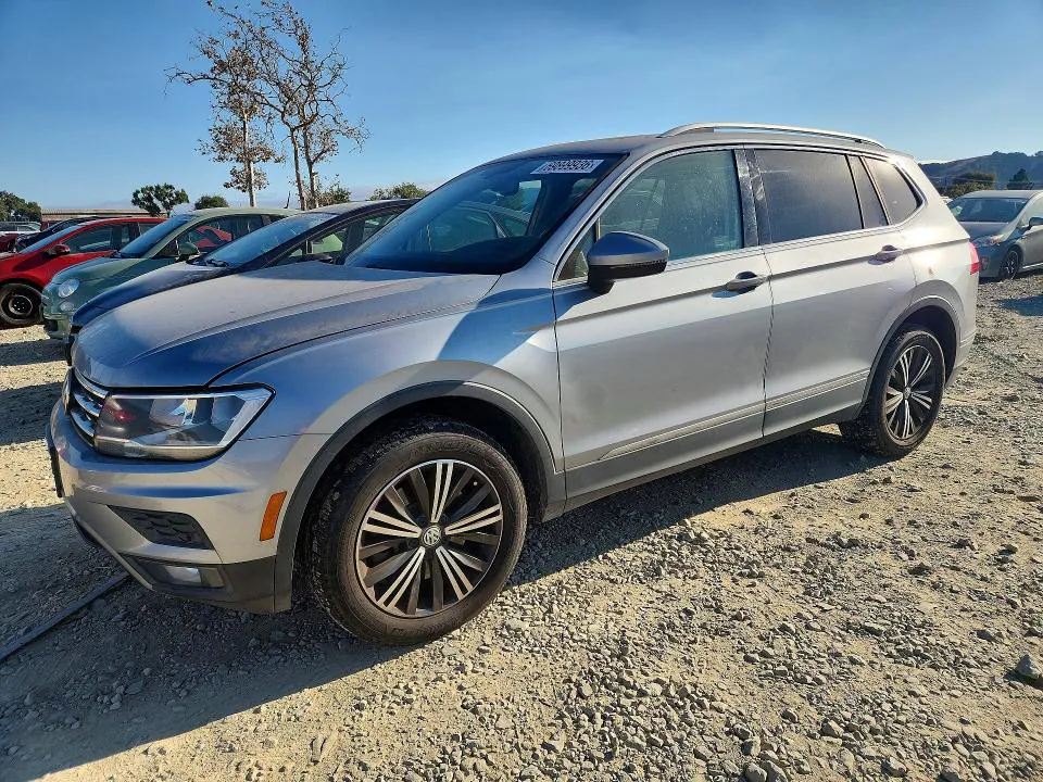 2019 Volkswagen Tiguan VIN 3VV2B7AX0KM131132 фото 1