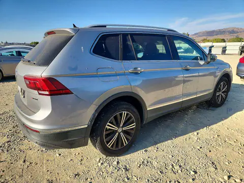 2019 Volkswagen Tiguan VIN 3VV2B7AX0KM131132 фото 3