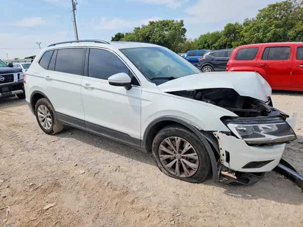 3VV2B7AX0KM066265 — 2019 Volkswagen Tiguan, фото 4 с аукциона Copart 08.10.2026, Передняя часть