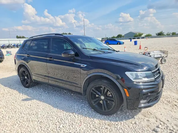 3VV3B7AX4KM197428 — 2019 Volkswagen Tiguan, фото 4 с аукциона Copart 01.10.2026, Боковая часть