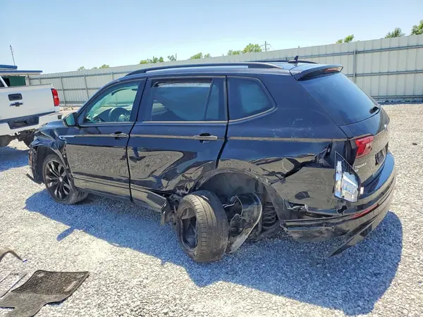 3VV3B7AX4LM156489 — 2020 Volkswagen Tiguan, фото 2 с аукциона Copart 05.10.2026, Повреждения со всех сторон