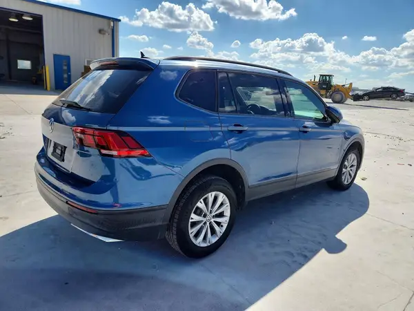 3VV1B7AX1LM104423 — 2020 Volkswagen Tiguan, фото 3 с аукциона Copart, Передняя часть