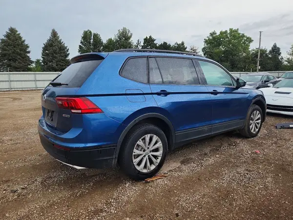 3VV0B7AX9LM053183 — 2020 Volkswagen Tiguan, фото 3 с аукциона Copart, Передняя часть