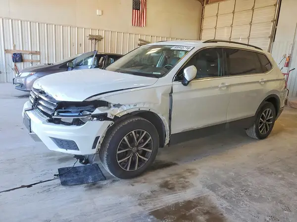 3VV3B7AX6LM093279 — 2020 Volkswagen Tiguan, Передняя часть (Front End), фото до ремонта