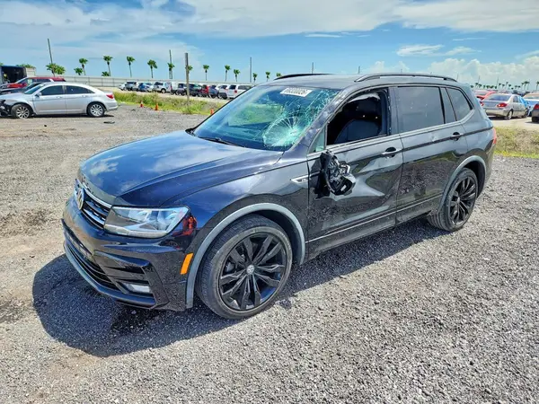 3VV3B7AX9LM178102 — 2020 Volkswagen Tiguan, Боковая часть (Side), фото до ремонта