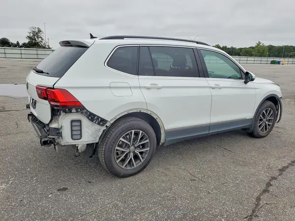 3VV3B7AXXLM130012 — 2020 Volkswagen Tiguan, фото 3 с аукциона Copart 06.10.2026, Передняя часть