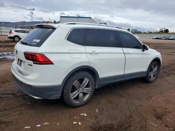 3VV2B7AX1LM160169 — 2020 Volkswagen Tiguan, фото 3 с аукциона Copart, Град