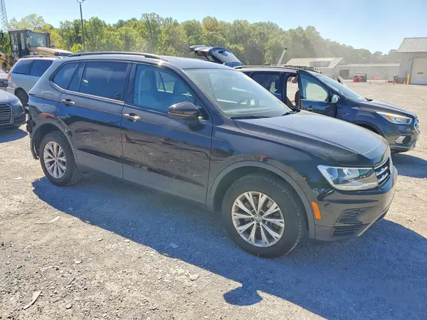 3VV1B7AX5LM027927 — 2020 Volkswagen Tiguan, фото 4 с аукциона Copart, Задняя часть