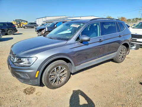 3VV2B7AX5LM126090 — 2020 Volkswagen Tiguan, Задняя часть (Rear End), фото до ремонта
