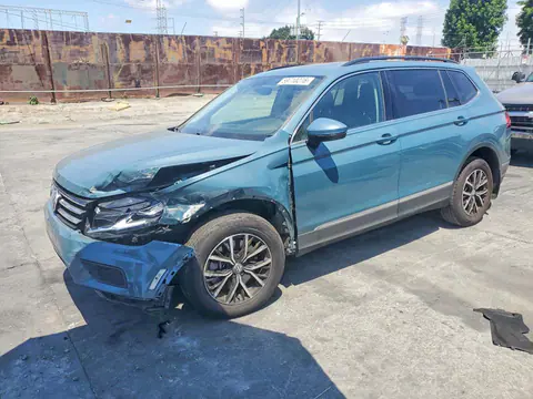 3VV2B7AX1MM128128 — 2021 Volkswagen Tiguan, Передняя часть (Front End), фото до ремонта